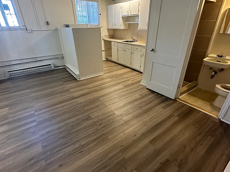 503 E Chestnut Ave #B-5 — Photo 2
