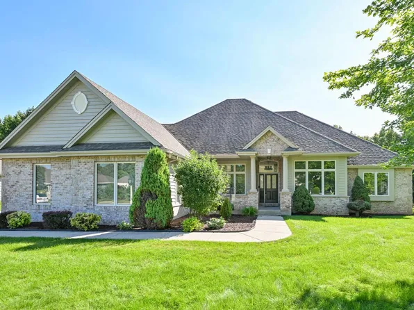 W144N9880 Sun Valley TRAIL, Germantown, WI 53022