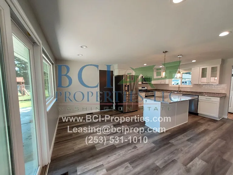 8811 Forest Ave SW — Photo 26
