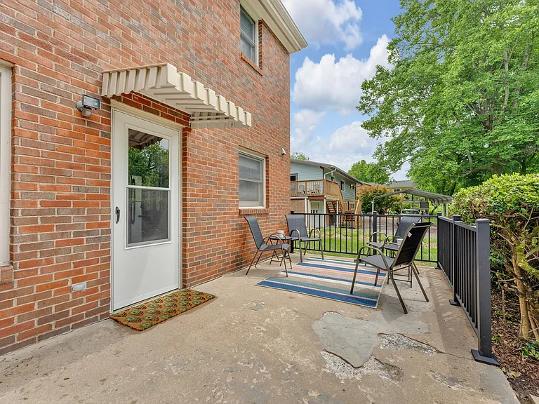 1705 W Lakeview Dr #1 — Photo 18