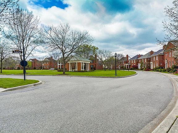 8605_BroekerBlvd_40241_1002