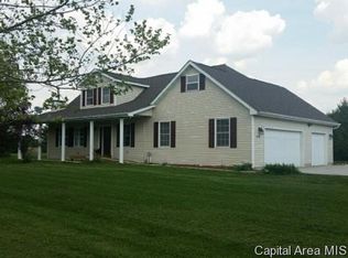 4460 Sturdy Rd, Rochester, IL 62563