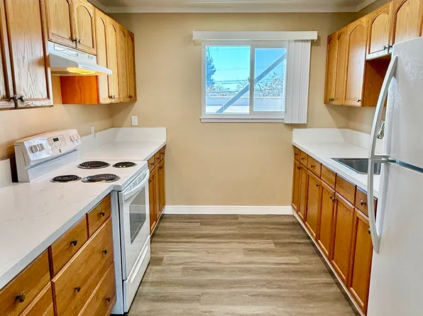 2922 Dohr St #B, Berkeley, CA 94702