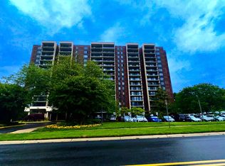 7401 Westlake Ter APT 1209, Bethesda, MD 20817