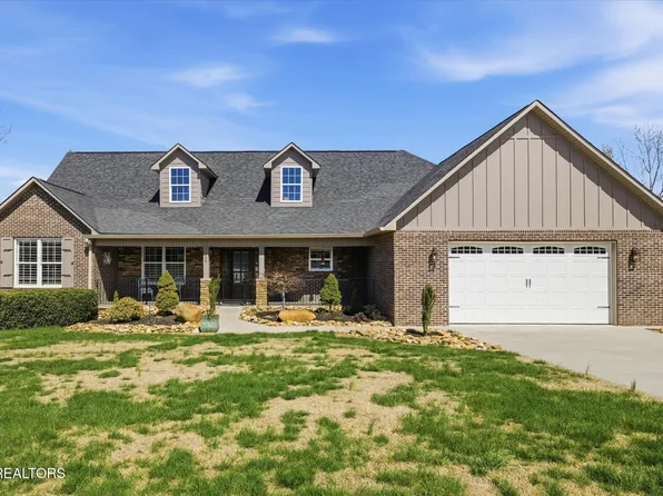 1330 Rippling Waters Cir, Sevierville, TN 37876