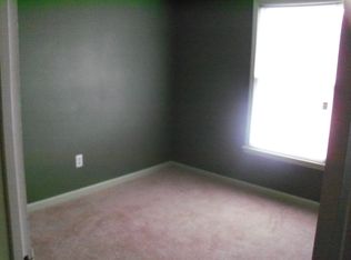 363 Woodberry Cir, Raeford, NC 28376