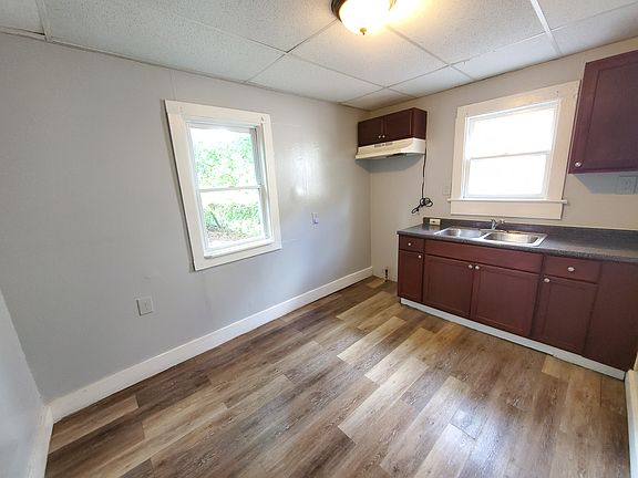 5th image of 69 Ellison St #3