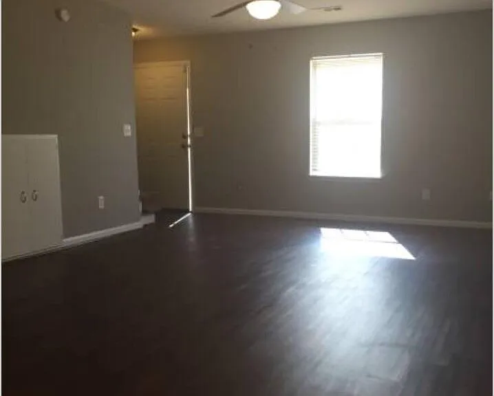 5252 Crystal Ct — Photo 11