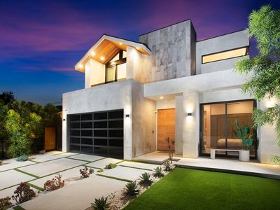 4527 Simpson Ave, Valley Village, CA, 91607
