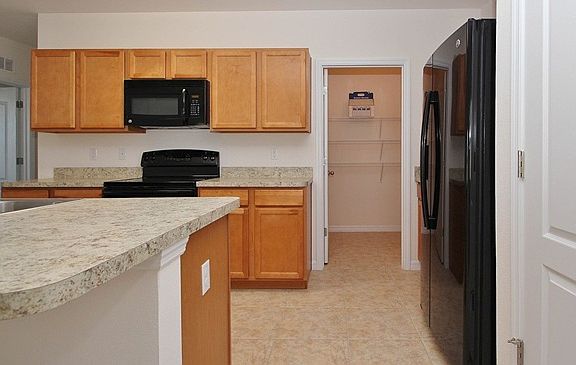 5th image of 1043 Whispering Hammock Dr