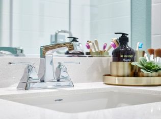 318 Novel, Irvine, CA 92618