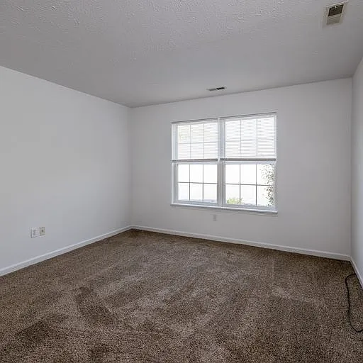 Heritage Park Apartments — Photo 12