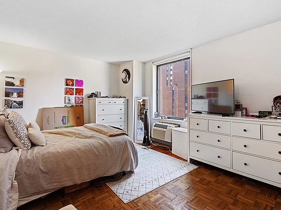 3rd image of 1623 3rd Ave APT 10G