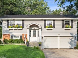 2S170 Kent Rd, Glen Ellyn, IL 60137