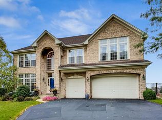 37225 N Twin Oaks Dr, Lake Villa, IL 60046