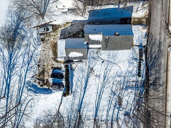 5th image of 14 Central St