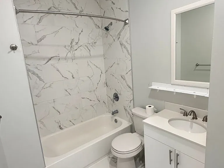 5020 Walnut St #3F — Photo 7