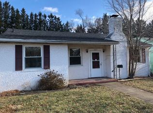 3203 Hillcrest Ave NW, Roanoke, VA 24012