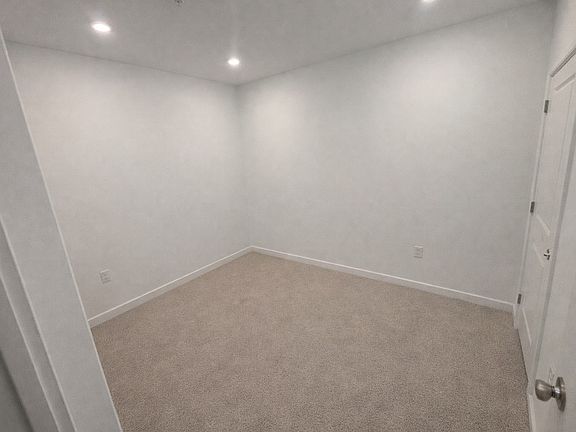 5th image of 2032 E Lehigh Ave #1