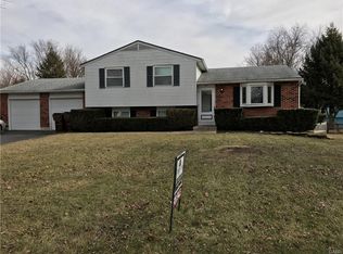 1424 New Way Dr, Dayton, OH 45434