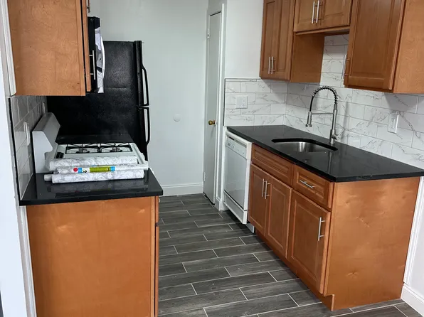 3325 Ashfield Ln Floor 2, Philadelphia, PA 19114