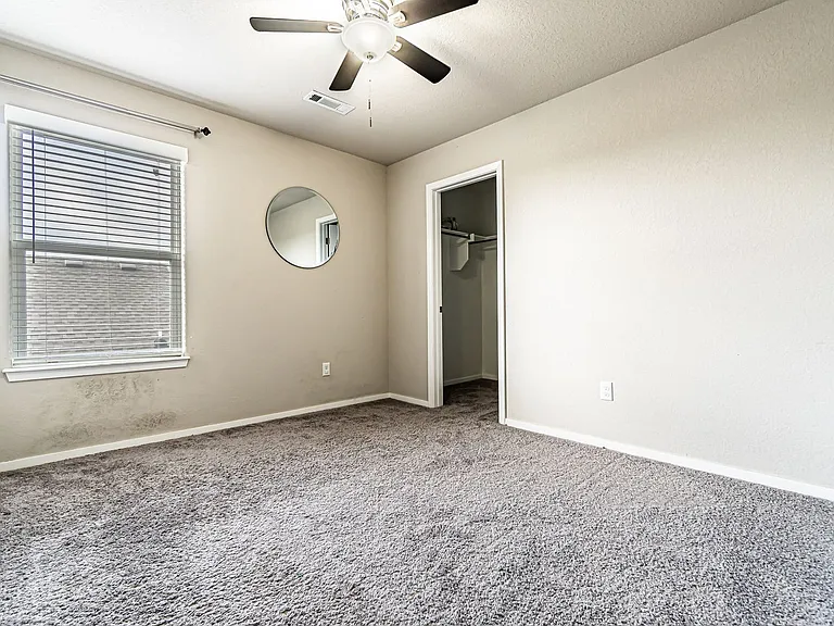 6609 Warrington Rd — Photo 17