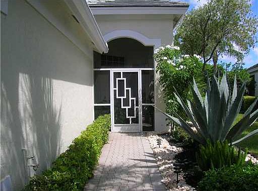 ENTRY TO VILLA