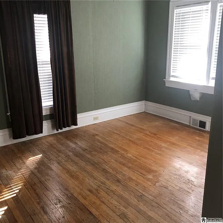 76 Blanchard St — Photo 3