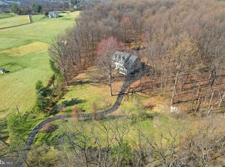 39288 Irene Rd, Hamilton, VA 20158