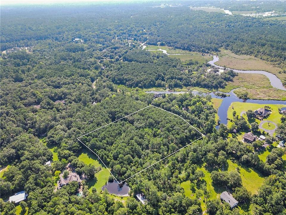 1st image of Bayou Paquet Rd