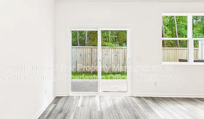 2 bed, 2.5 bath, 1386 sqft, $1,700 — Photo 3