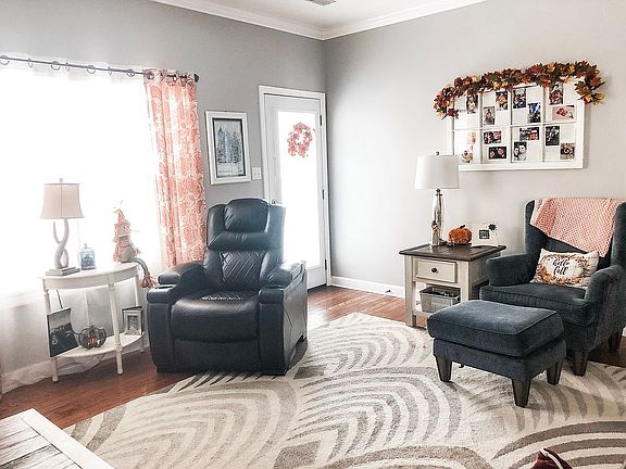 5th image of 1543 Crescent Oaks Ln