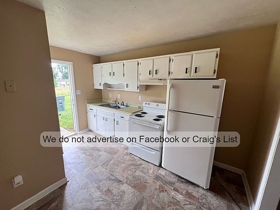 3rd image of 6434 Applecross Ave APT C