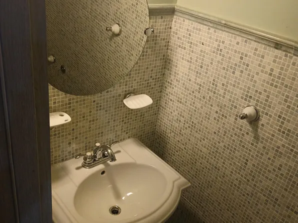 7 Rockville Avenue image 13 of 17