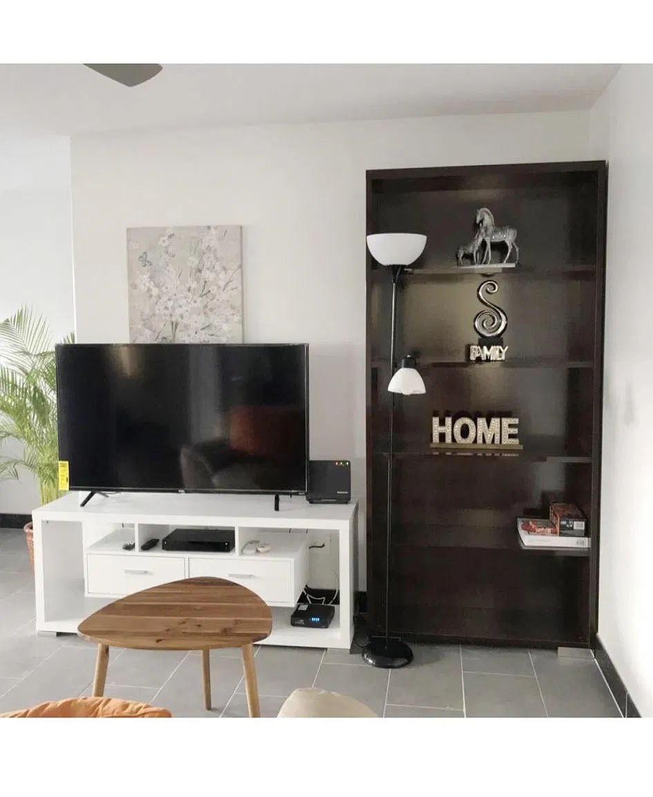 2 bed, 750 sqft, $2,500 — Photo 3