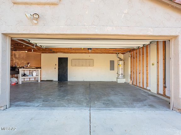 5th image of 9401 N Warbler Pl