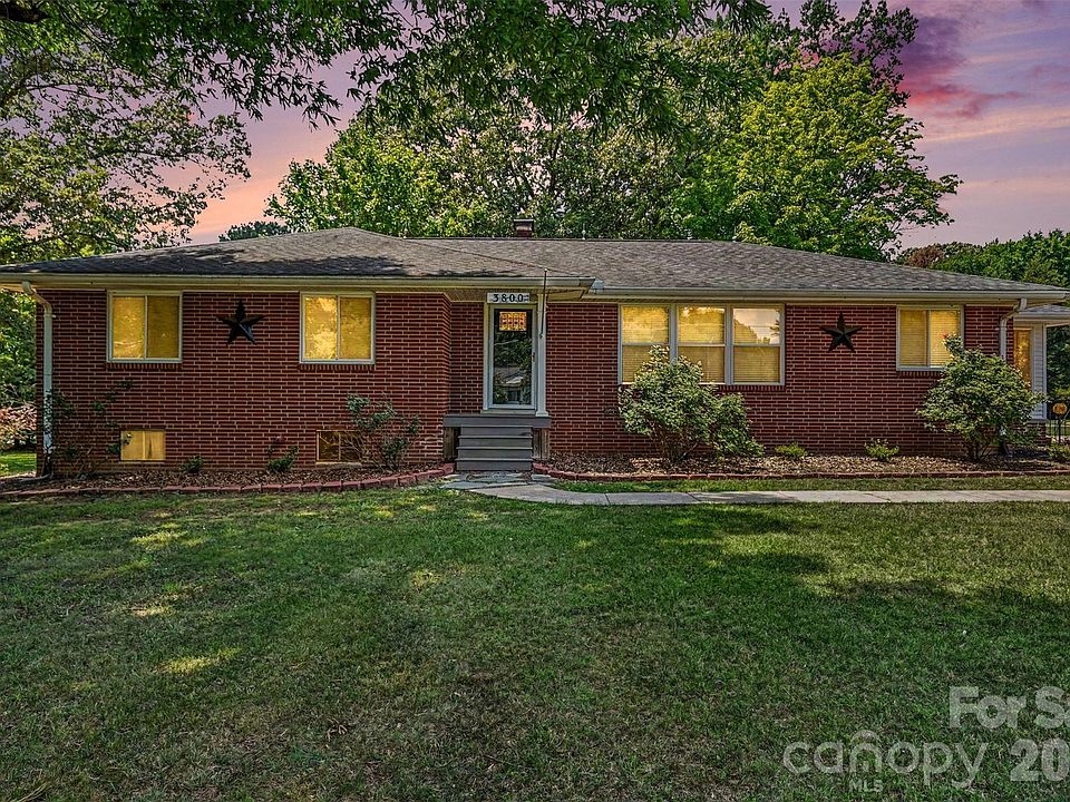 1st image of 3800 Centergrove Rd