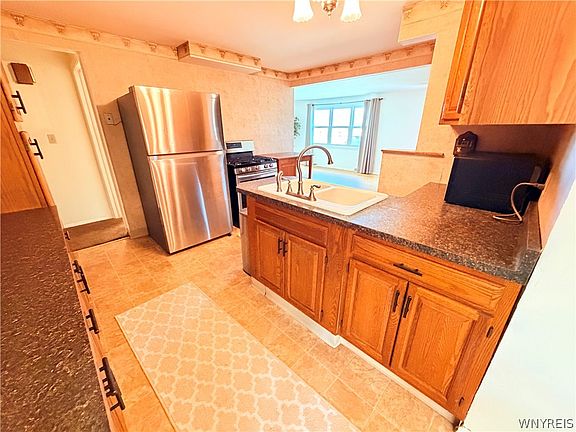 4th image of 3920 Brian Ct