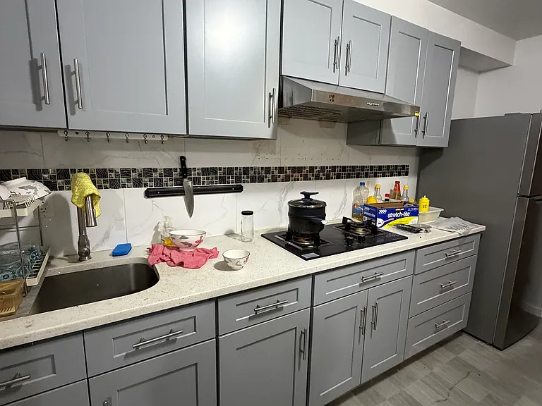 2654 E 29th St #1 — Photo 4