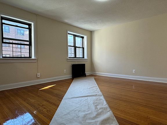 3rd image of 21-14 21st Ave #1C