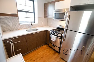 Rented by Rennit Inc.