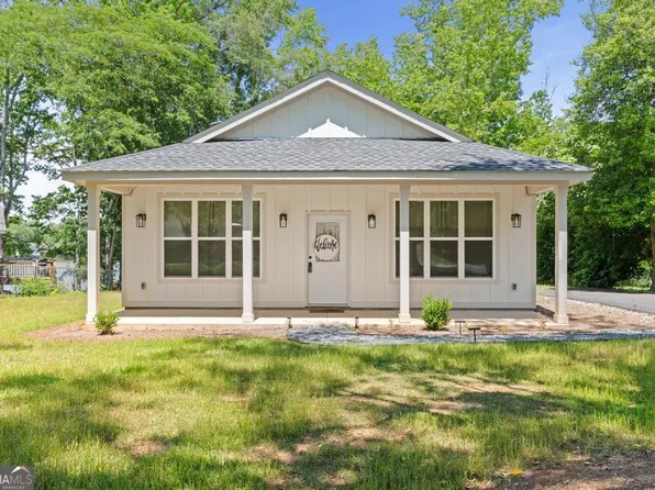23 Skyland Dr W, Locust Grove, GA 30248