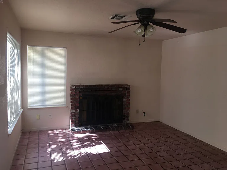 8947 Cottonwood Ln — Photo 9