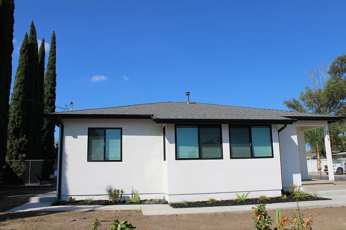 Building Photo - 271 Grace Ave