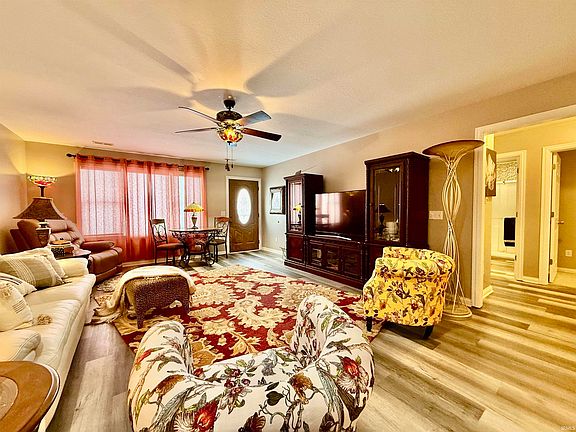 5th image of 1919 Greyson Dr