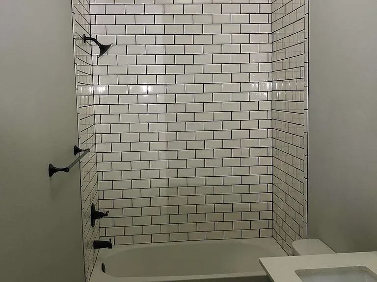 808 W Hull St — Photo 11