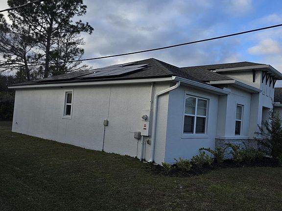 5th image of 10 Rockingham Ln