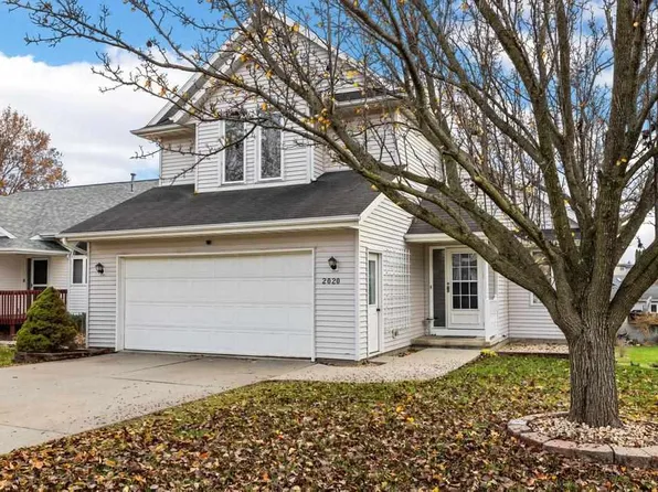 2020 13th St, Coralville, IA 52241
