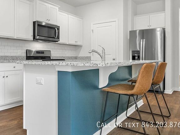 4th image of 212 Sweet Cherry Ln