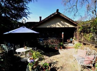 8 Dover Ct, San Carlos, CA 94070